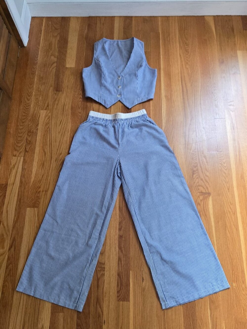 Shien New Style Blue and White Vest and Wide Leg Pantsuit, Size M